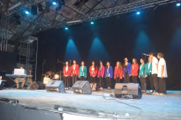  بالصور: جوقة أصوات السلام تشارك في أمسية موسيقية في ميناء يافا